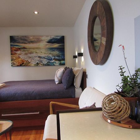 Salt Box Hideaway Apartamento Strahan Exterior foto