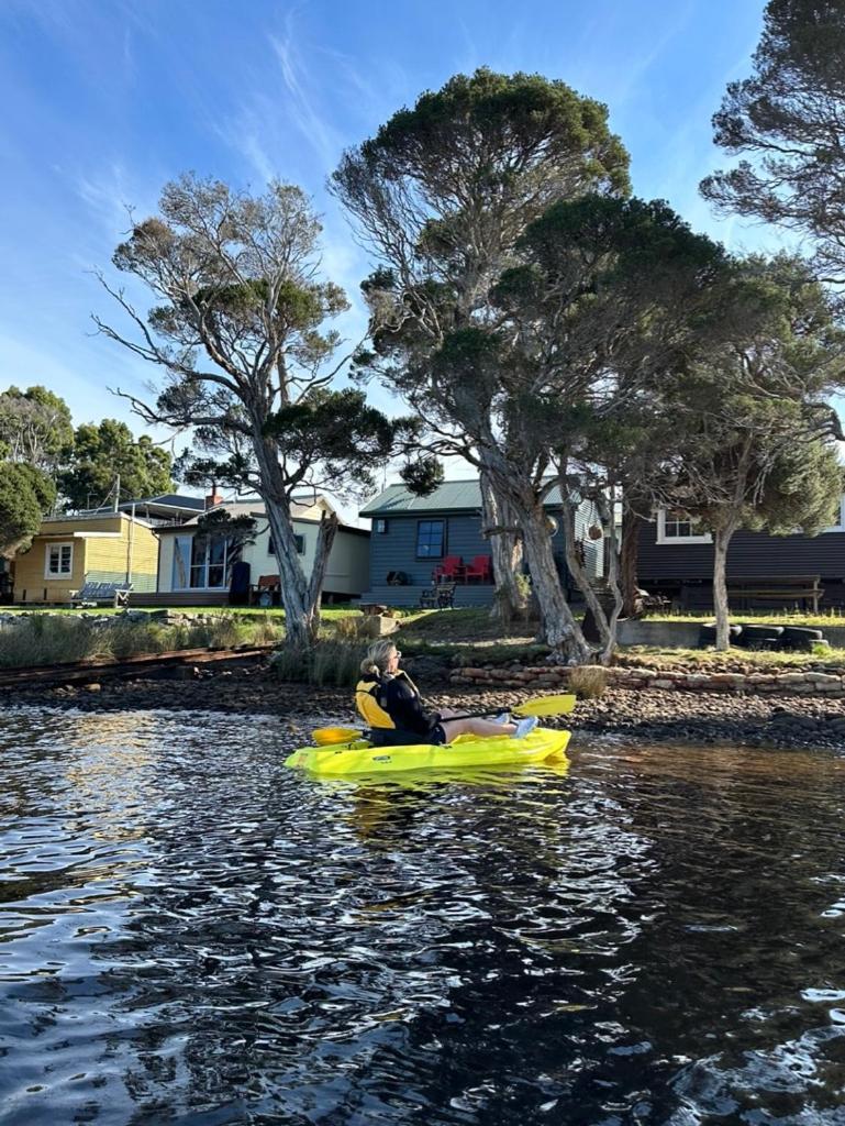 Salt Box Hideaway Apartamento Strahan Exterior foto